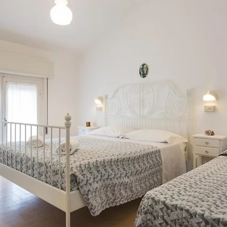 Bed & Breakfast And Breakfast Da Laura Bellaria-Igea Marina